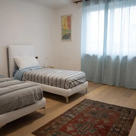 Apartament Elegante Con Parcheggio Gratuito