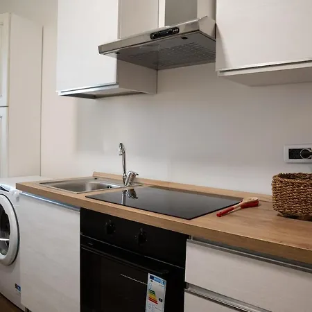 Elegante Con Parcheggio Gratuito Apartament